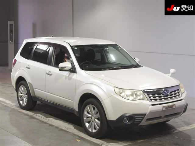 SUBARU FORESTER 2011
