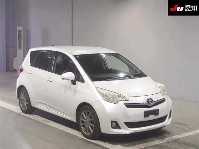 TOYOTA RACTIS 2011