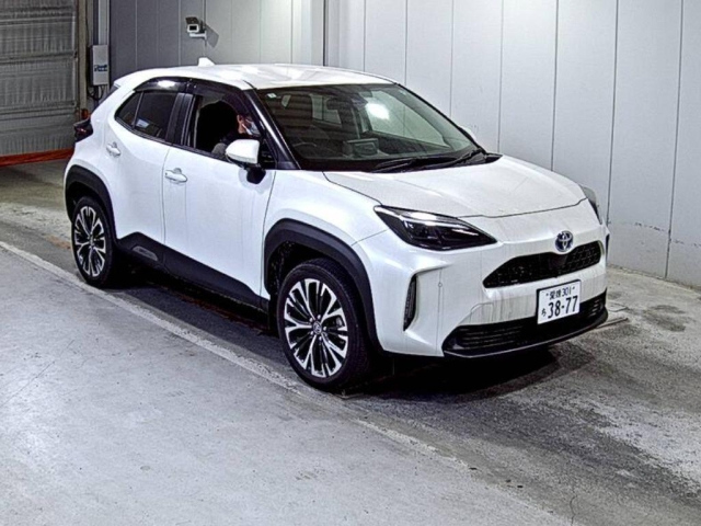 TOYOTA YARIS CROSS
