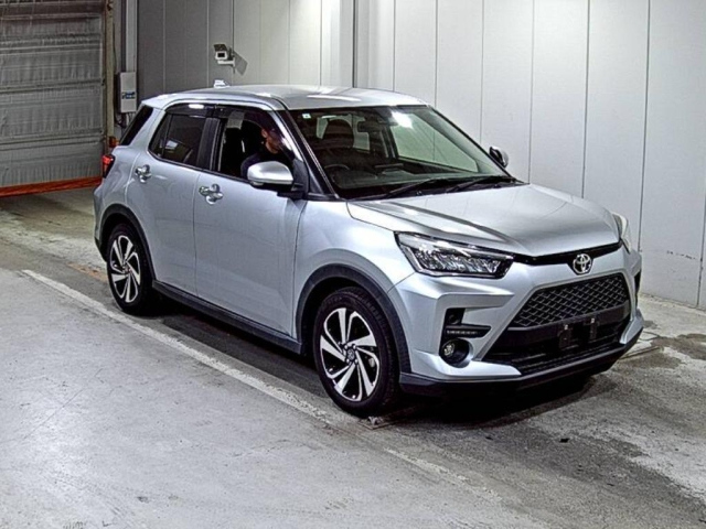 TOYOTA RAIZE 2021