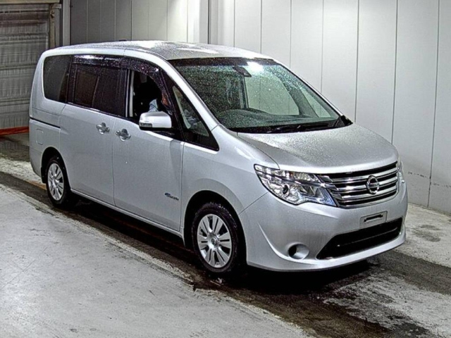 NISSAN SERENA 2014