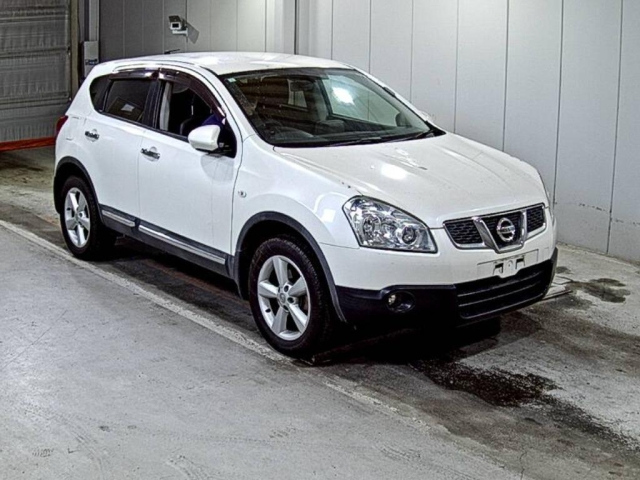NISSAN DUALIS