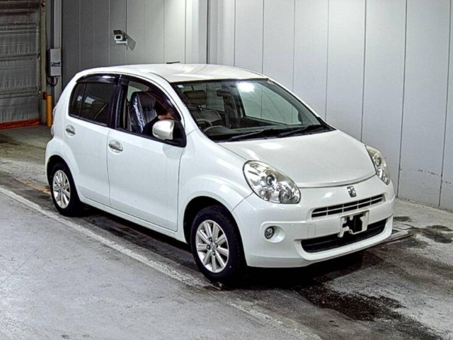 TOYOTA PASSO 2011