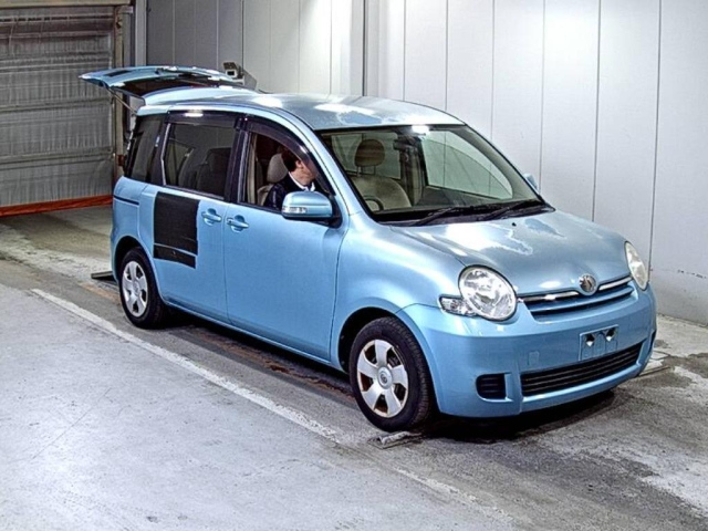 TOYOTA SIENTA 2008
