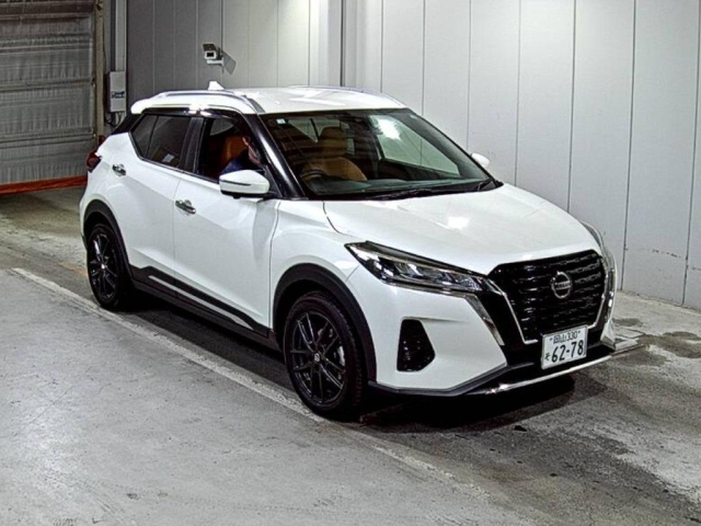NISSAN KIX 2020