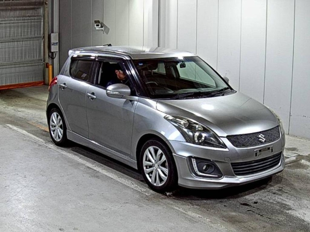 SUZUKI SWIFT 2015
