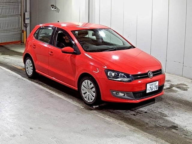 VOLKSWAGEN POLO 2011