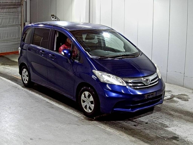 HONDA FREED 2012