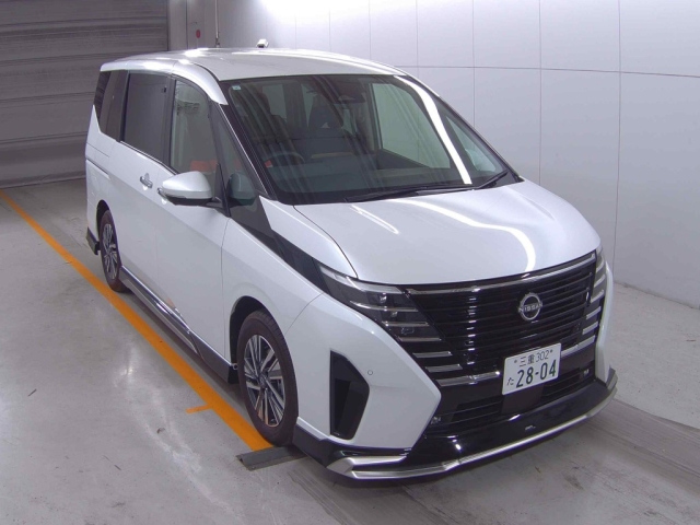 NISSAN SERENA 2023