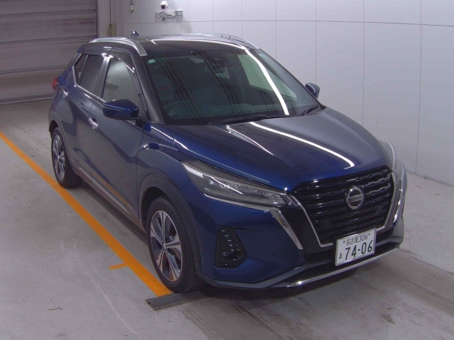 NISSAN KIX 2020