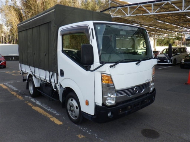 NISSAN ATLAS 2013