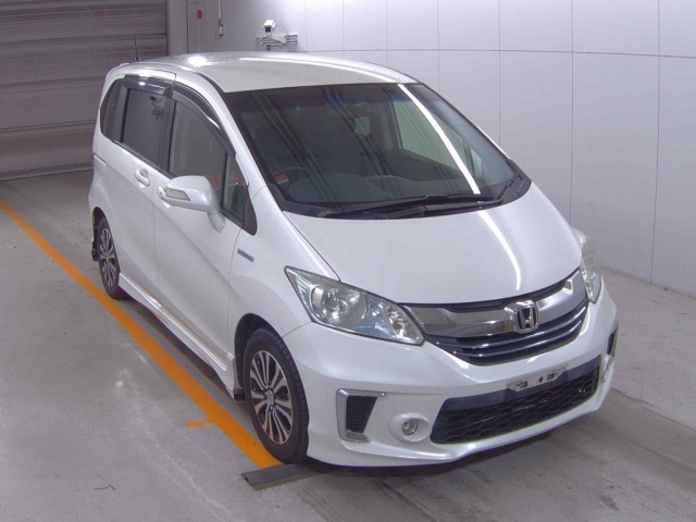 HONDA FREED 2015