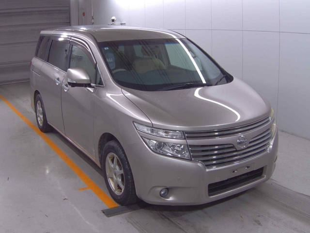 NISSAN ELGRAND 2011