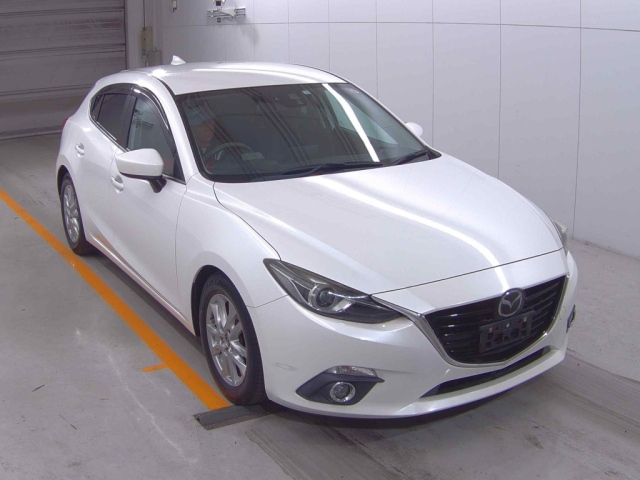 MAZDA AXELA 2016