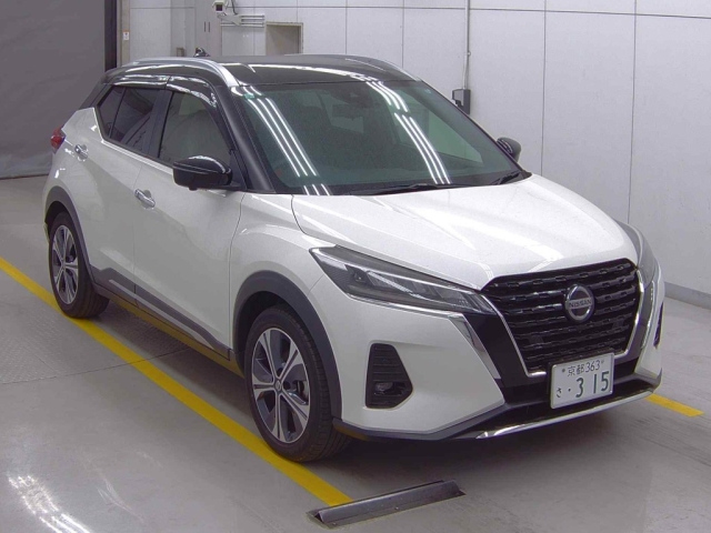 NISSAN KIX 2021