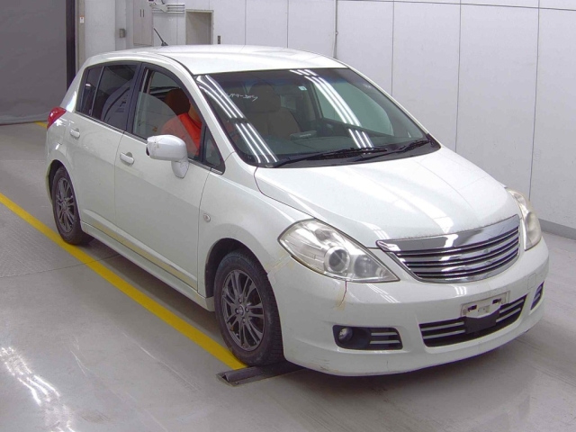 NISSAN TIIDA 2008