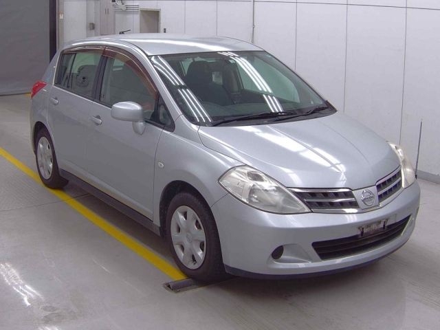 NISSAN TIIDA 2008
