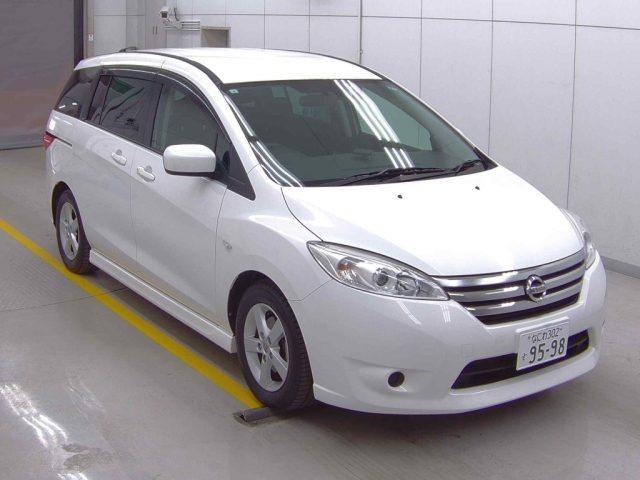 NISSAN LAFESTA