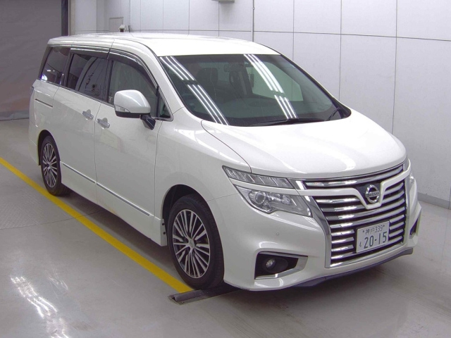 NISSAN ELGRAND 2015