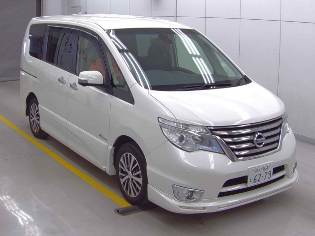 NISSAN SERENA 2015