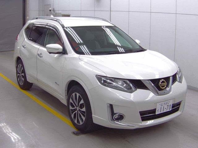 NISSAN X-TRAIL