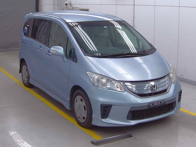 HONDA FREED 2012