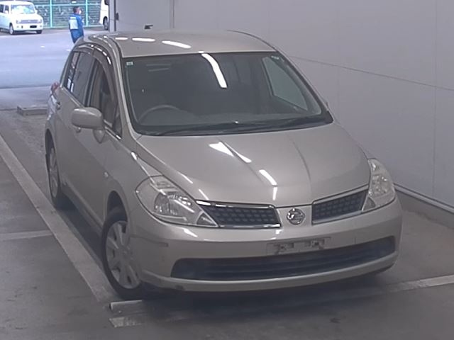 NISSAN TIIDA 2007