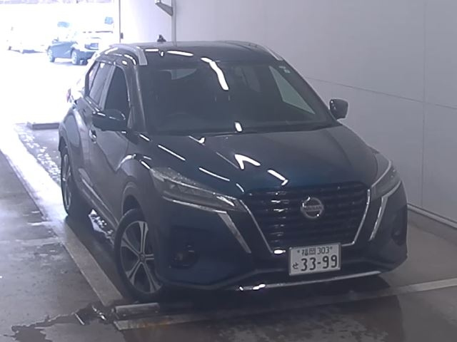 NISSAN KIX 2021