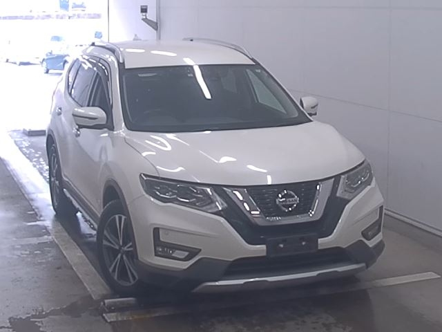 NISSAN X-TRAIL 2018
