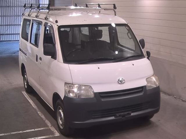 TOYOTA TOWN ACE VAN 2014