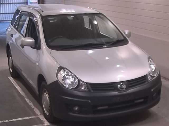 NISSAN AD 2013