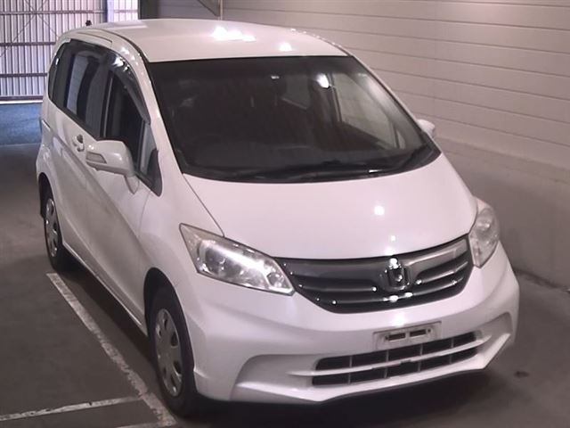 HONDA FREED 2014