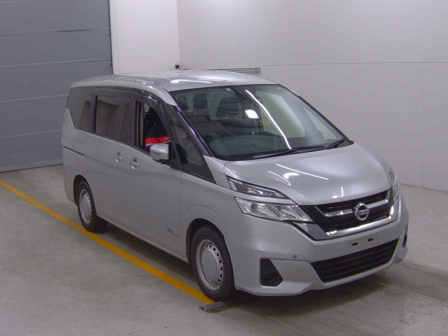 NISSAN SERENA 2018