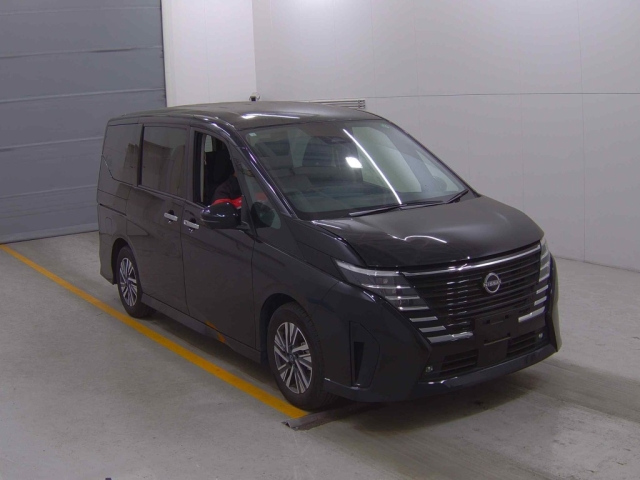 NISSAN SERENA 2023
