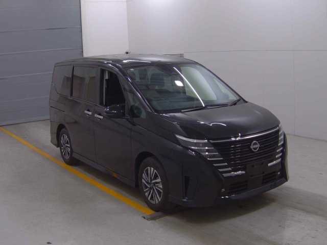 NISSAN SERENA 2023