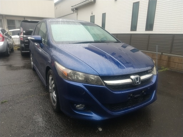 HONDA STREAM 2010
