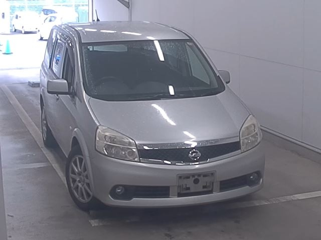 NISSAN LAFESTA 2010