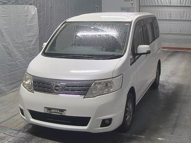 NISSAN SERENA 2010