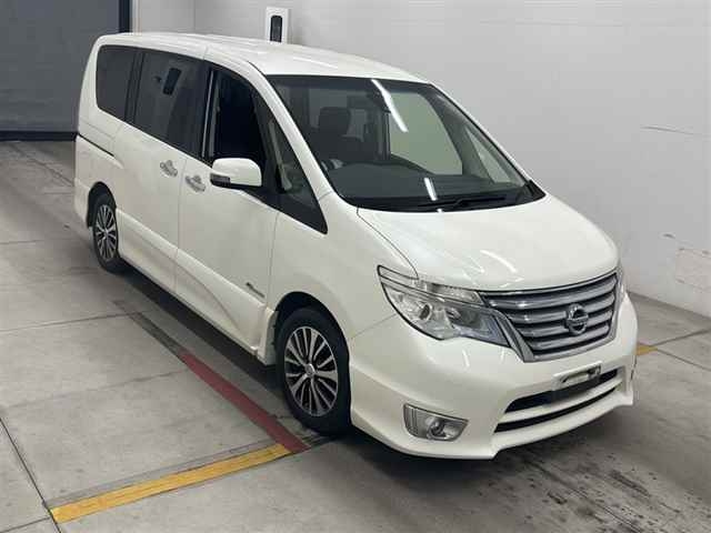 NISSAN SERENA 2015