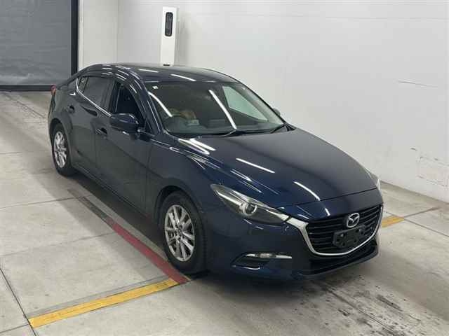 MAZDA AXELA 2016