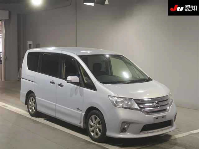 NISSAN SERENA 2013