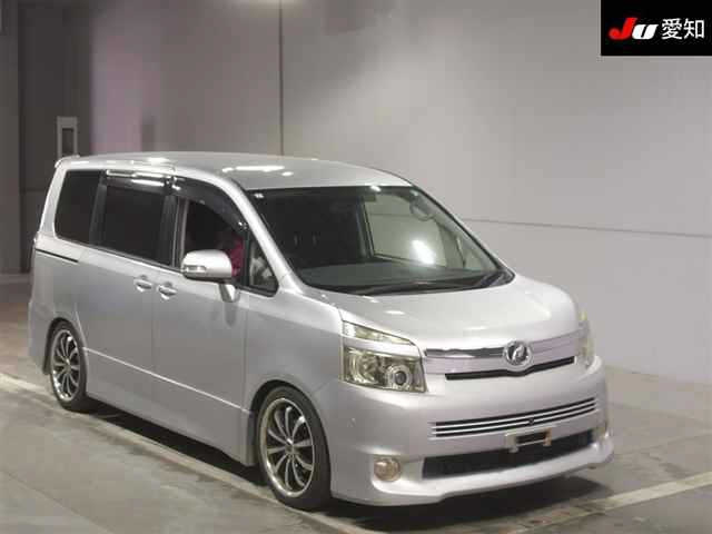 TOYOTA VOXY 2007