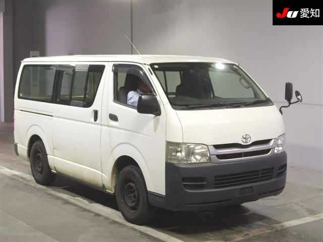 TOYOTA HIACE VAN 2009