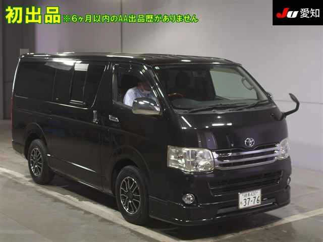 TOYOTA HIACE VAN 2010