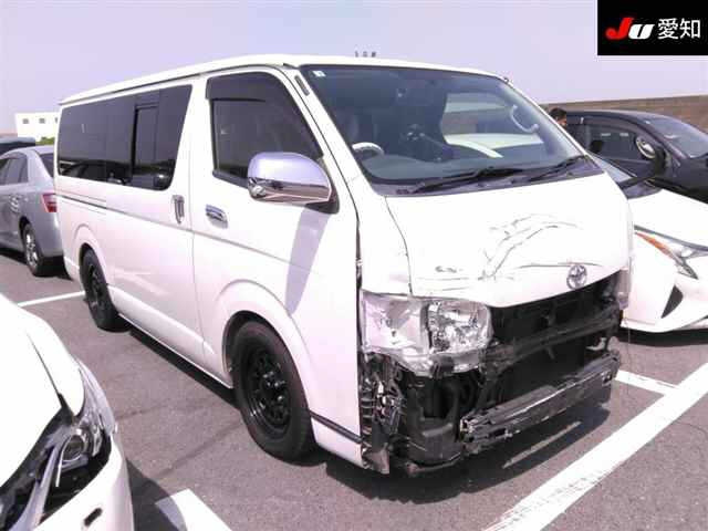 TOYOTA HIACE VAN 2013