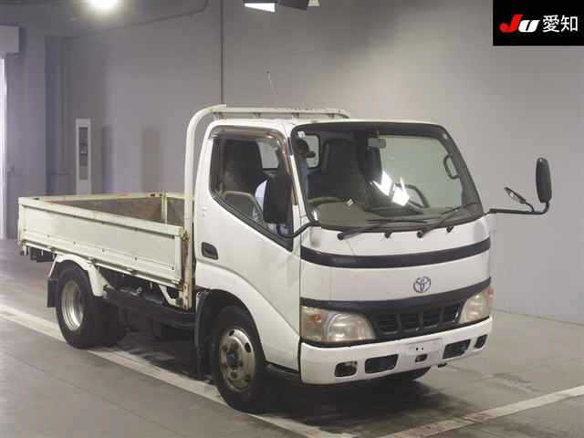 TOYOTA DYNA
