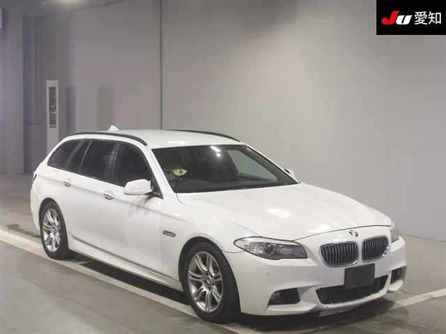 BMW 5 SERIES 2012