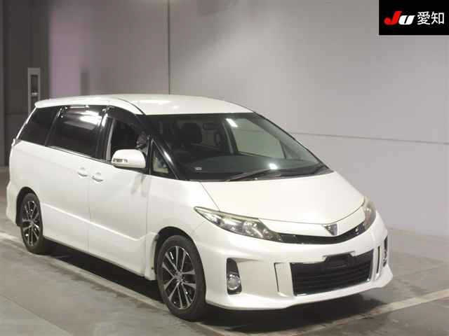 TOYOTA ESTIMA 2013