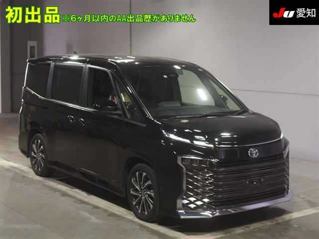 TOYOTA VOXY 2022