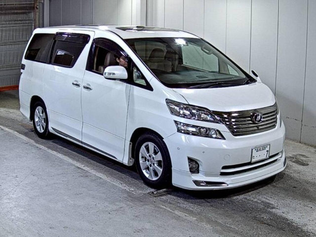TOYOTA VELLFIRE 2009